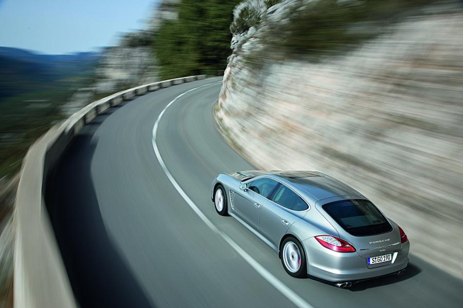  Porsche Panamera 2009 года  (фото 45 из 144)